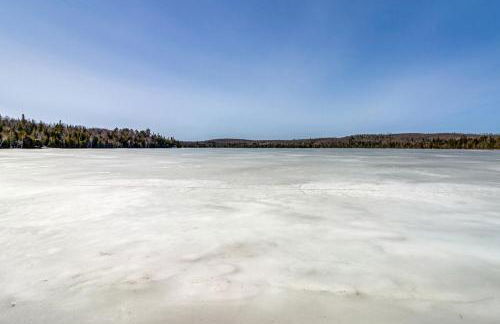 Family Cabin with Private Dock on Caribou Lake! - Foto 32