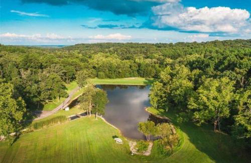 Farmhouse Retreat - Sleeps 10 - 1hr from STL - Foto 26