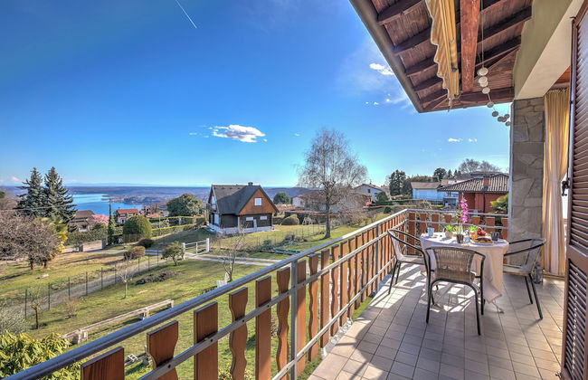 La Perla Bianca Lake View - Photo 21