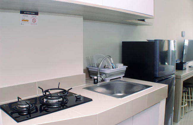 Homey And Minimalist Studio At Vasanta Innopark Apartment - Photo 16