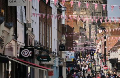 Queen Annes court luxury apartment on high street - Photo 15