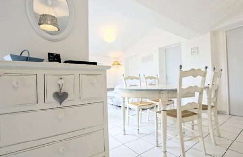 Appartement avec terrasse au port d'Ars-en-Ré, Wi-Fi gratuit - FR-1-835-6 - Foto 2