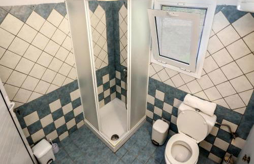 Olympus Beach Aigani Family House - Photo 24