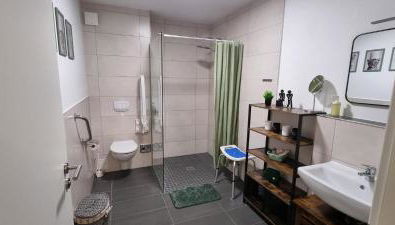 Fine Living - Zentral, barrierefrei mit Terrasse & 24h Parkhaus in Nähe - Foto 5, towels, Shower
