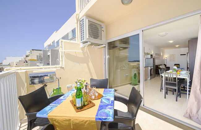 Summer Breeze Superior Apartment with Terrace by Getaways Malta - Foto 19