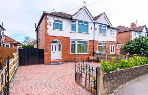 3 Bedroom Free Parking Hale Home - Foto 1