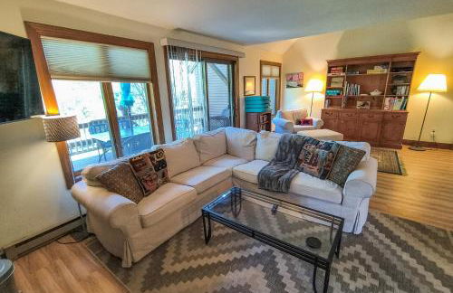 Saltbox 12F - Photo 29