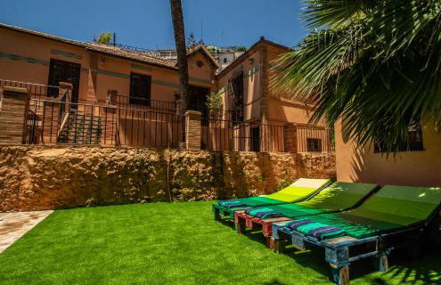 Villa Regionalista principios Siglo XX 1919 -Pedregalejo-Baños del Carmen-A UNOS METROS DEL MAR!!! PISCINA CLIMATIZADA BAJO PETICION - Photo 6