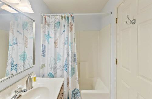 Bayfront Boardwalk Condo w Sunrise Views - Foto 21