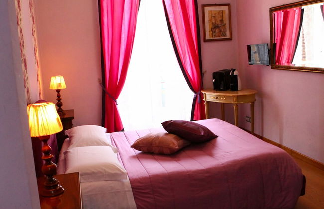 Duca's Guest House - Foto 10