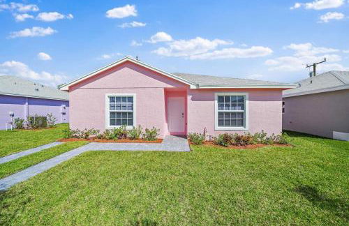 New! Few minutes to Downtown, 10 to the Beach! - Photo 14