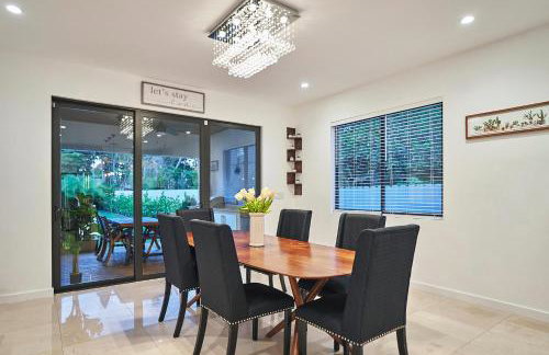 Modern New Construction Villa - Foto 21