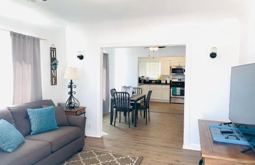 Cozy Home Away From Home - Foto 15