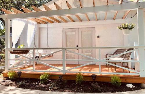 Adorable French Cottage style - 1 bedroom. - Foto 25