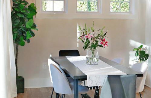 Cozy Cottage in the Heart of Huntersville - Foto 17