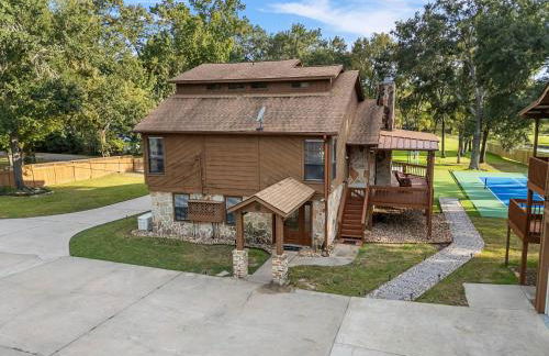 Pickleball & mini-golf, Pool/Spa, Epic Gameroom! - Photo 67