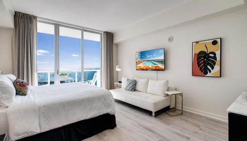 Ocean View Balcony steps from Restaurants, Peacock Park & Marina - Foto 4