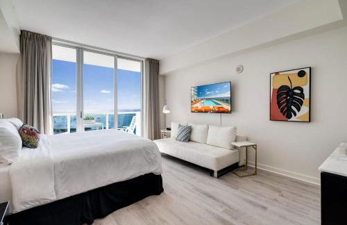 Ocean View Balcony steps from Restaurants, Peacock Park & Marina - Foto 4