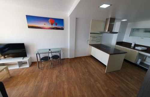3E, 56m2, Aire Acond, 1 dormit, 4 huéspedes, WIFI GRATIS - Foto 4