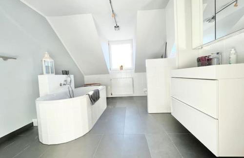 Tolle 2 Zimmer Wohnung Nähe ICE - Foto 23