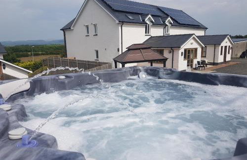 Brynhyfryd - Photo 1