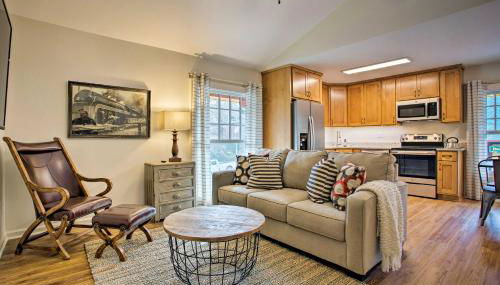 Walk to Main Street Eats Remodeled Saluda Apt - Foto 1