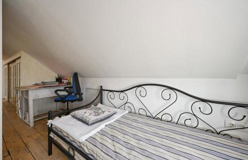 2 Bedroom Amazing Home In Vrtlinovec - Foto 30