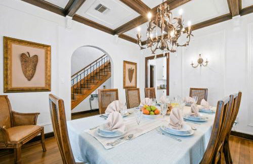 1926 Mediterranean Home with Heated Pool Sleeps 12 - Foto 20