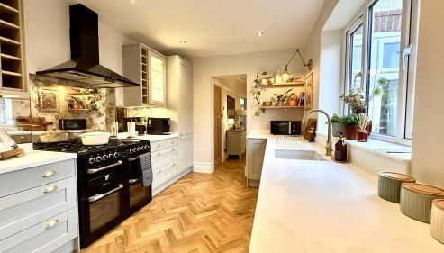 Windsor Coastal Retreat Whitley Bay Sleeps 9 - Foto 2