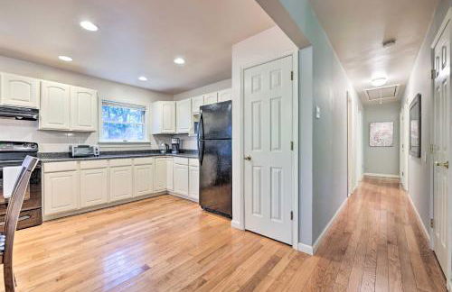 Hot Tub and Yard Stroudsburg Home in Poconos - Foto 10