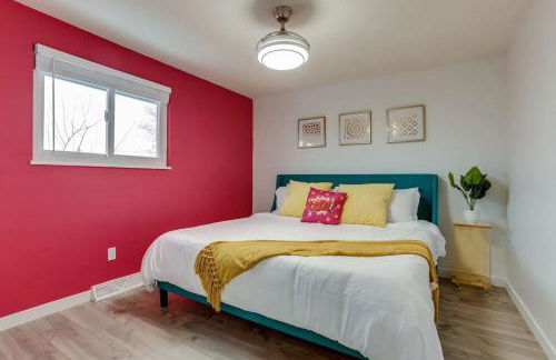 Pop Art Oasis with Karaoke Mini Golf Hot Tub and Pool - Photo 4