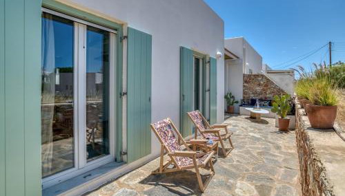 Villa Paros Spiti Mataki - Photo 3, Garden, sunbed