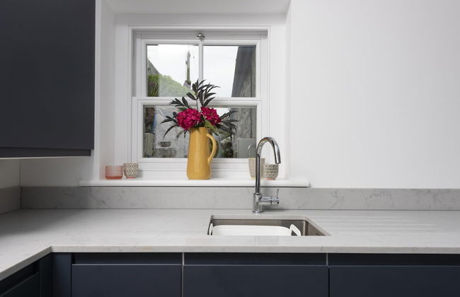 The Vicarage Newlyn 1 Bed River View Parking - Foto 26