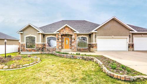 Elegant Smithfield Home with Views - 6 Mi to USU! - Foto 2