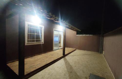 Unamar Cabo Frio, Condomínio Verão Vermelho 1, Casa Privativa a 100 metros da praia! - Foto 42
