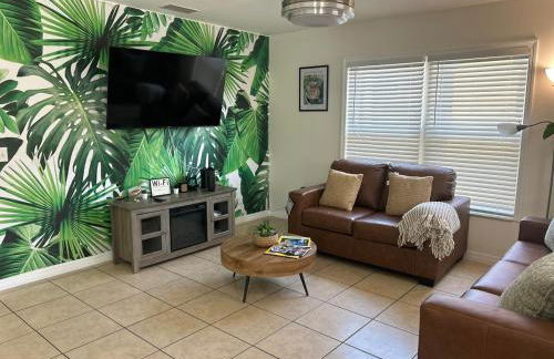 Tropical 3bed 2bath Lakeland Home on corner lot - Foto 29