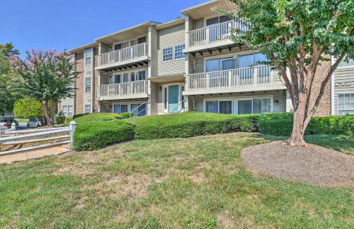 Inviting Charlotte Getaway - Half Mile to UNC! - Foto 24