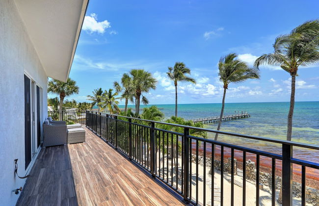 Luxury Beachfront Home With Pool In Islamorada 3 Bedroom Home by RedAwning - Photo 25