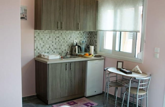 Sunset Apartments near Athens Airport - Photo 27