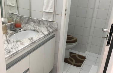 Apartamento vista mar Atalaia todos quartos climatizados - Foto 5