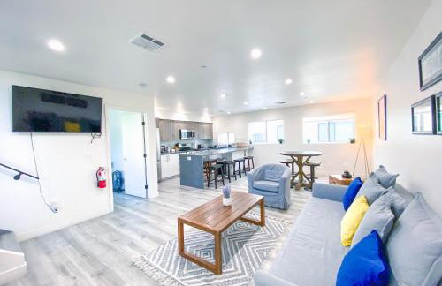 Stylish 3 BR/3BR family house - Photo 8