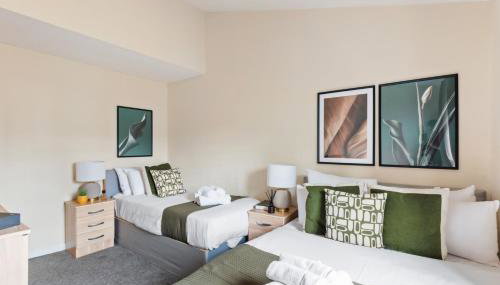 House - Sleeps up to 10 & Free Parking - Foto 3