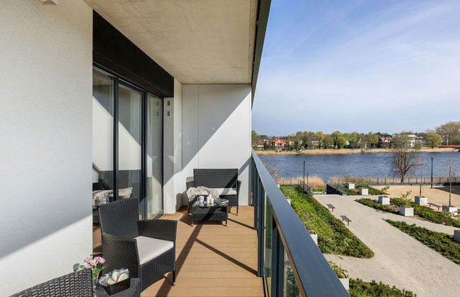 Apartment Overlooking the River, Pool, Dziwnow - Photo 28