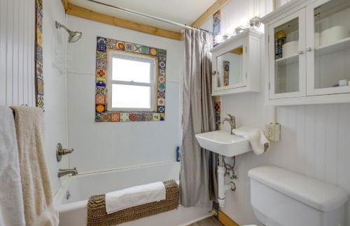 2 Mi to Dtwn Pet-Friendly Casper Apt! - Photo 17