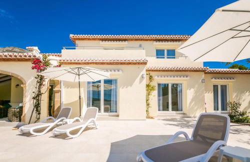 Casa Juana is a modern, luxury, exclusive, 6 bedroom villa. - Foto 7