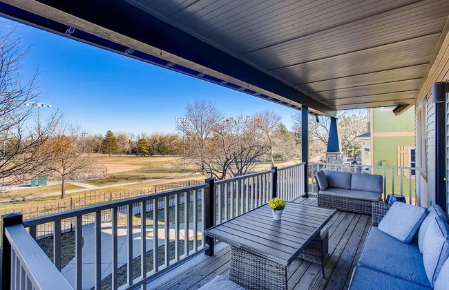 Brilliant Posh Home - Backs to Poudre River Trail - Foto 37