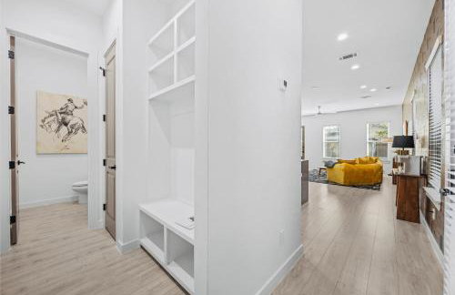 Spacious 3BR Home Near NRG Stadium, Medical Center and Downtown with Backyard, Gazebo and Fire Pit, Pet-Friendly - Foto 13