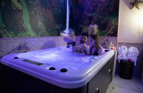 APARTAMENTO ESTRELLA SAUNA SPa JACUZZI - Photo 6