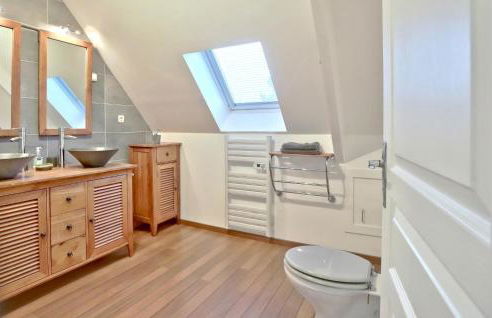 Cozy Home In Quettehou With Wifi - Foto 28