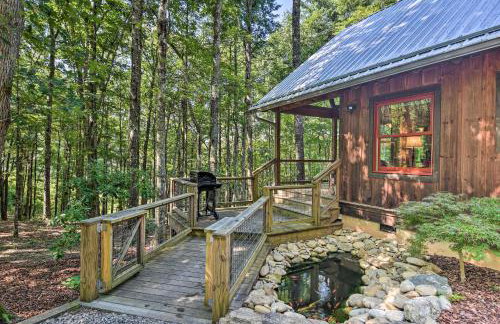 Romantic Asheville Area Cabin with Deck and Hot Tub! - Foto 29